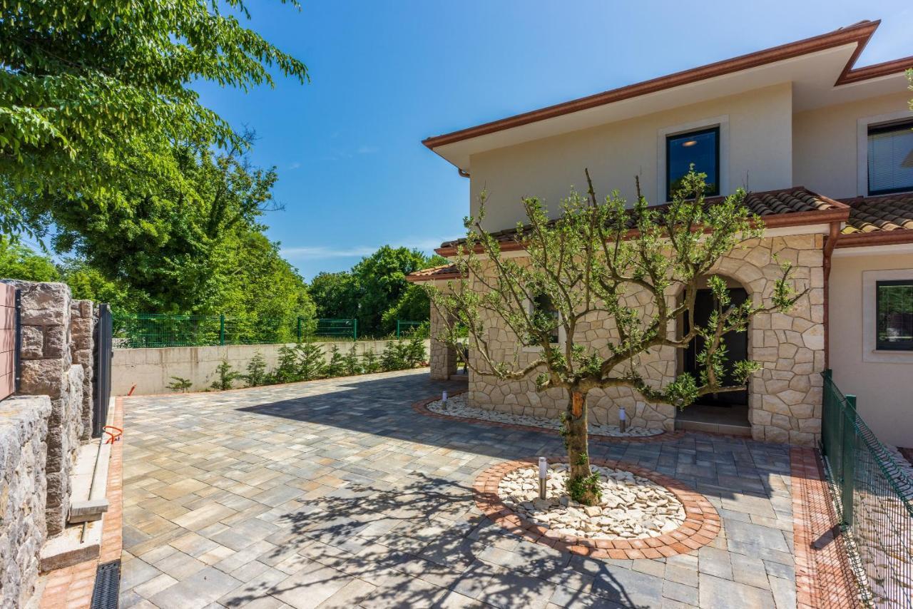 Podhum Villa Palma With Heated Private Pool מראה חיצוני תמונה